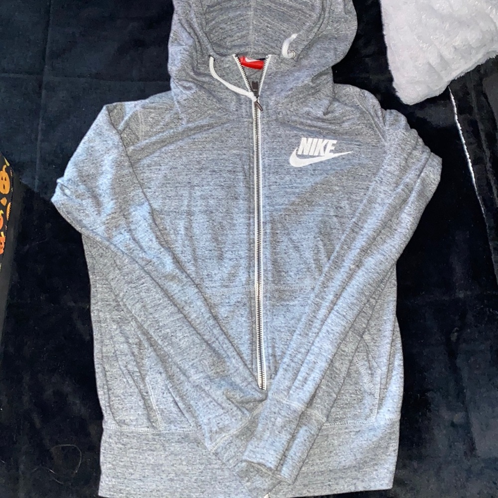 Gray Nike Zip Up ✔️
